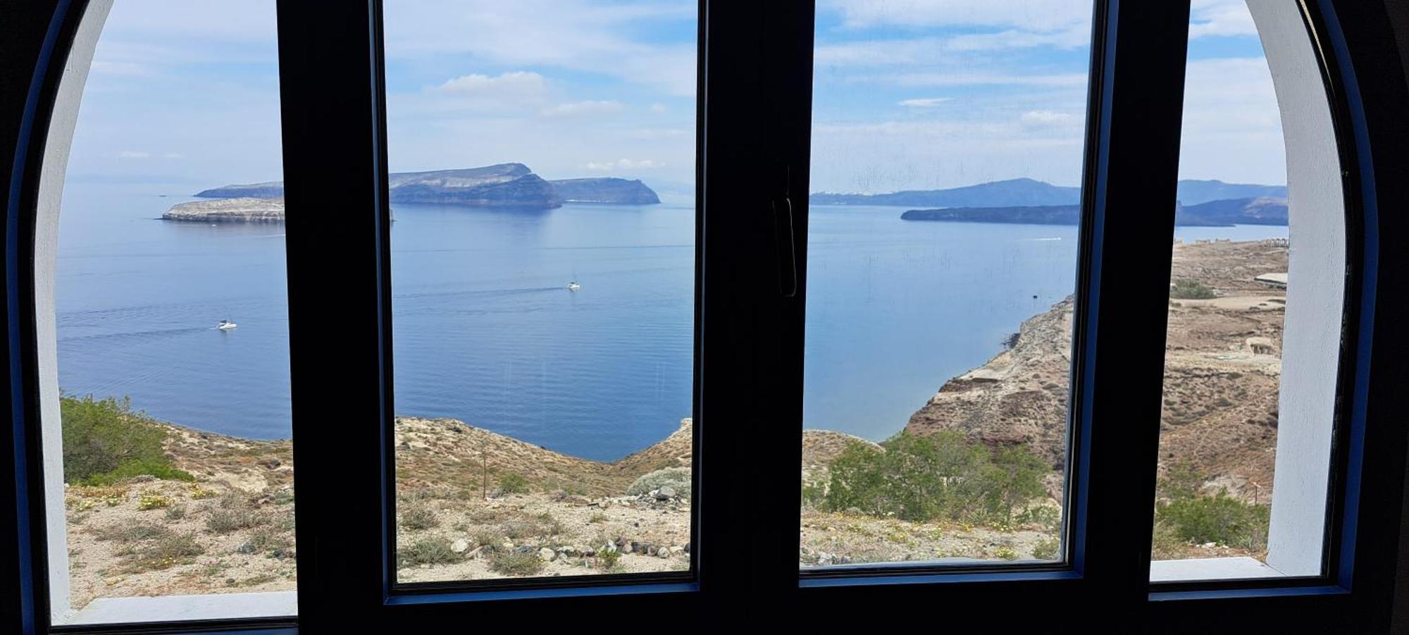 Caldera Heights * Akrotiri (Santorini)