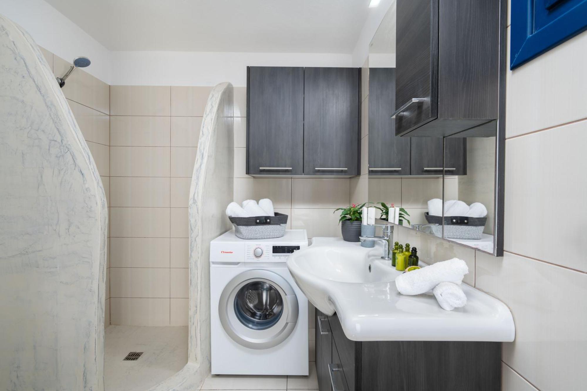 Caldera Heights Apartment *